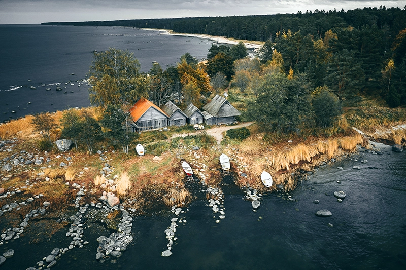 Reisisoovitus sügisesse. Mine vaata kuulsat Altja kaluriküla, kus on üles võetud mitmed filmid ja seriaalid. 