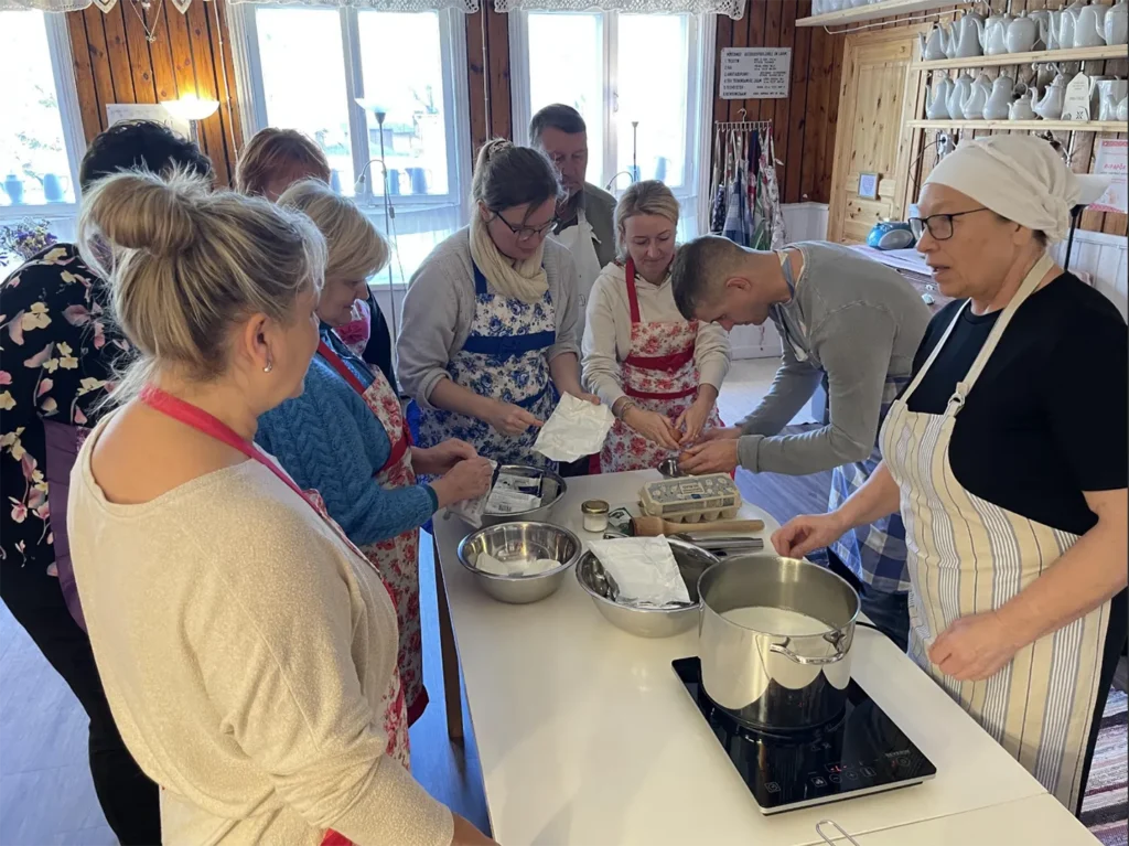 Lahemaa kogukonnaturismi arenguprogramm tulemusel valmib 2026. aasta kevadeks kümmekond külamarsruuti, mis tutvustavad Lahemaa külasid, inimesi ja kohalikku toitu ning pakuvad külastajatele vahetuid ja ehedaid kogemusi.